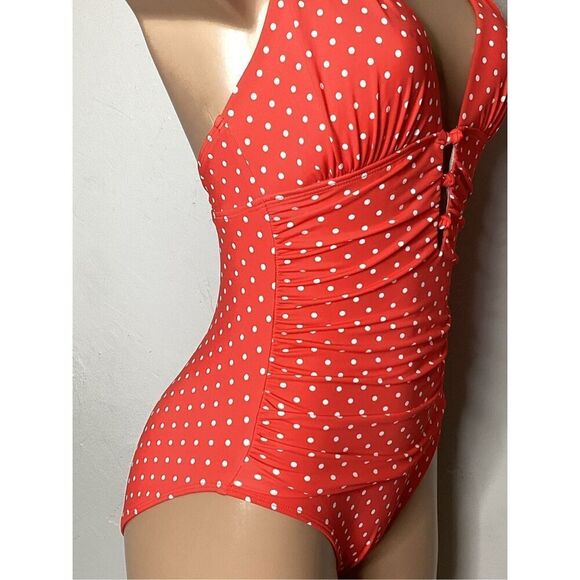 New. Lauren Ralph Lauren dot swimsuit. 6. Retails $139 - Picture 5 of 10